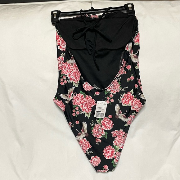 Forever 21 Tie Halter Open Back One Piece Swimsuit. Size Medium NWT - Picture 2 of 3